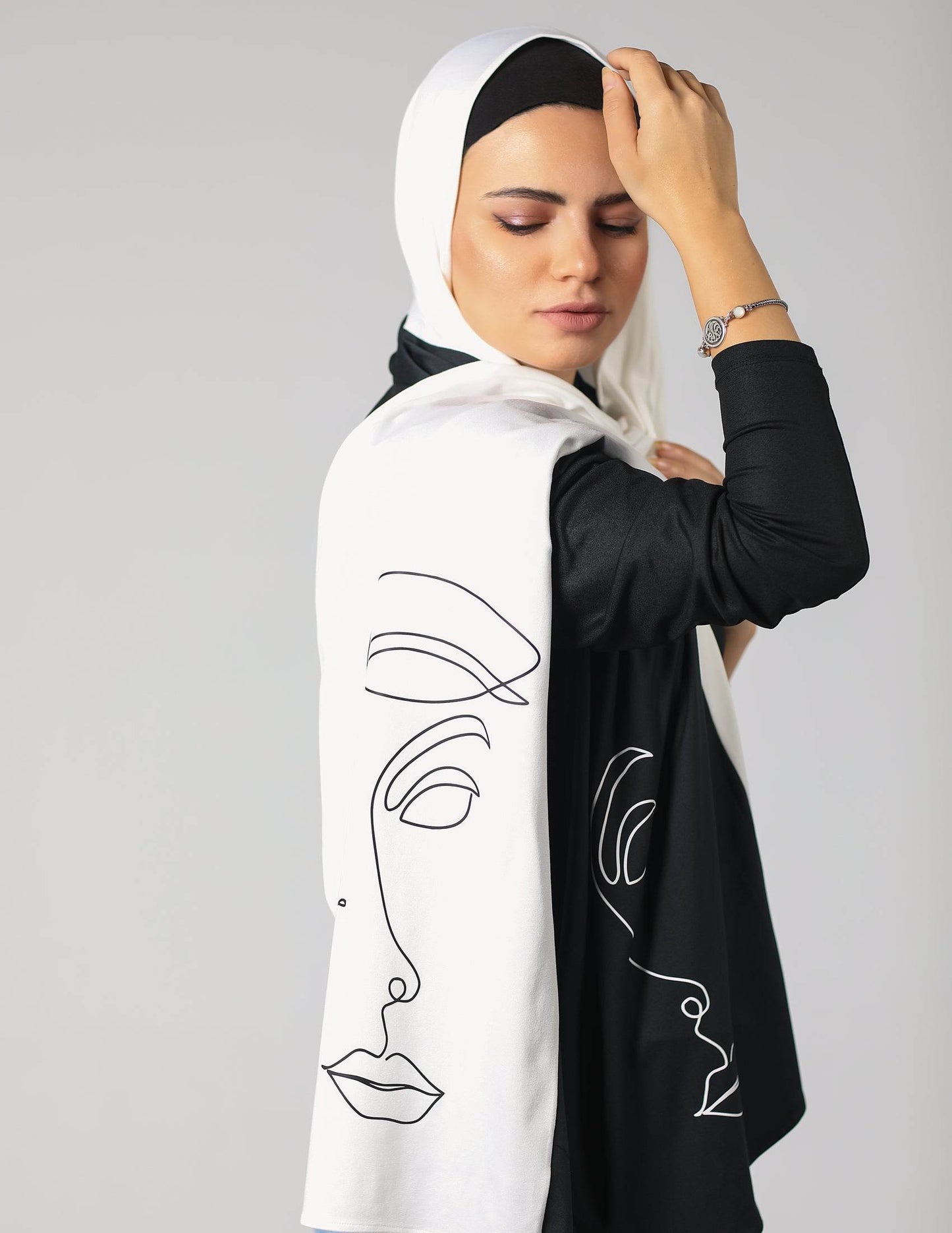 Elegance - By.D Scarves