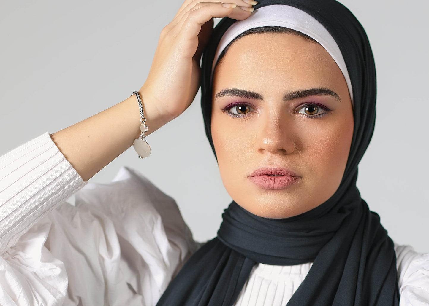 Glamour - By.D Scarves