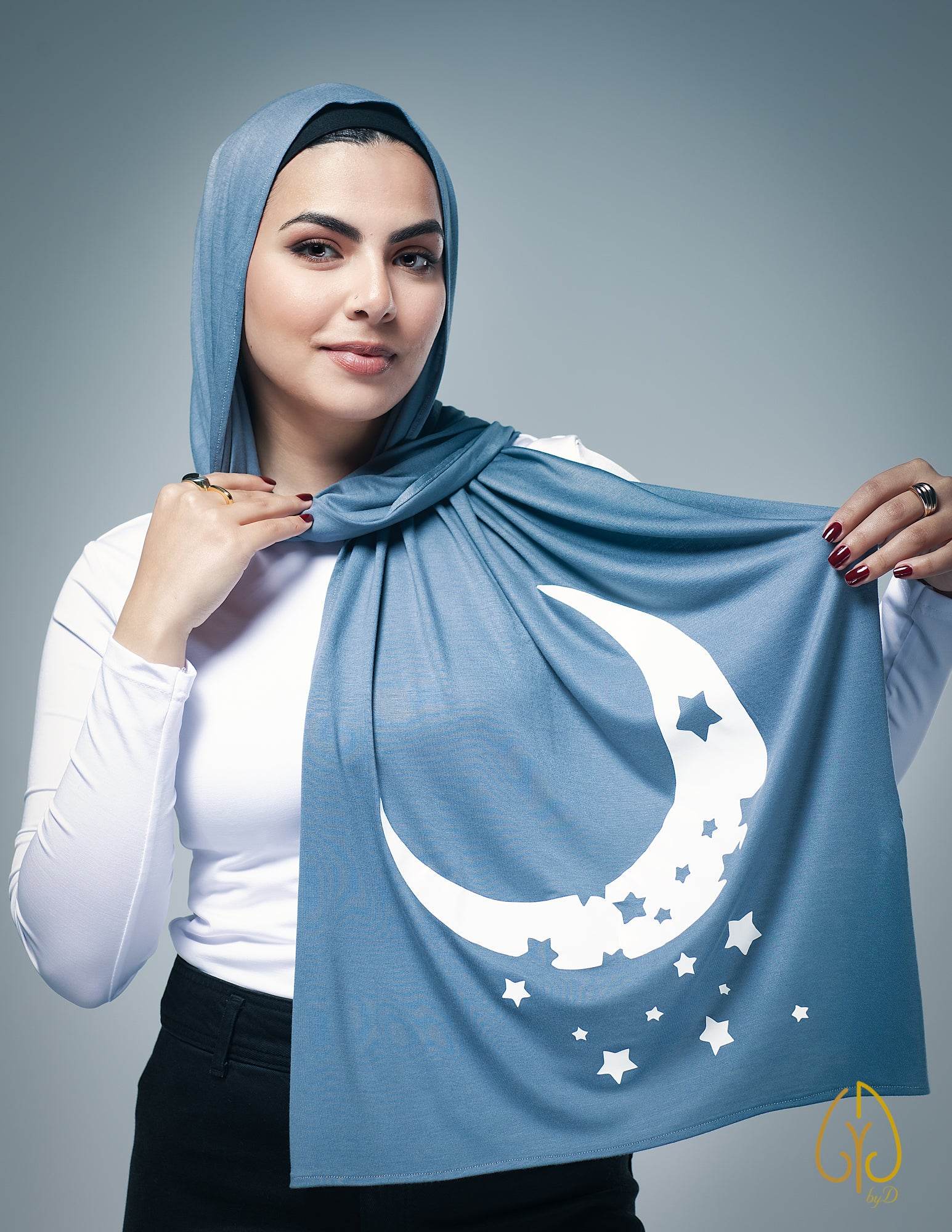 Crescent elegance - By.D Scarves