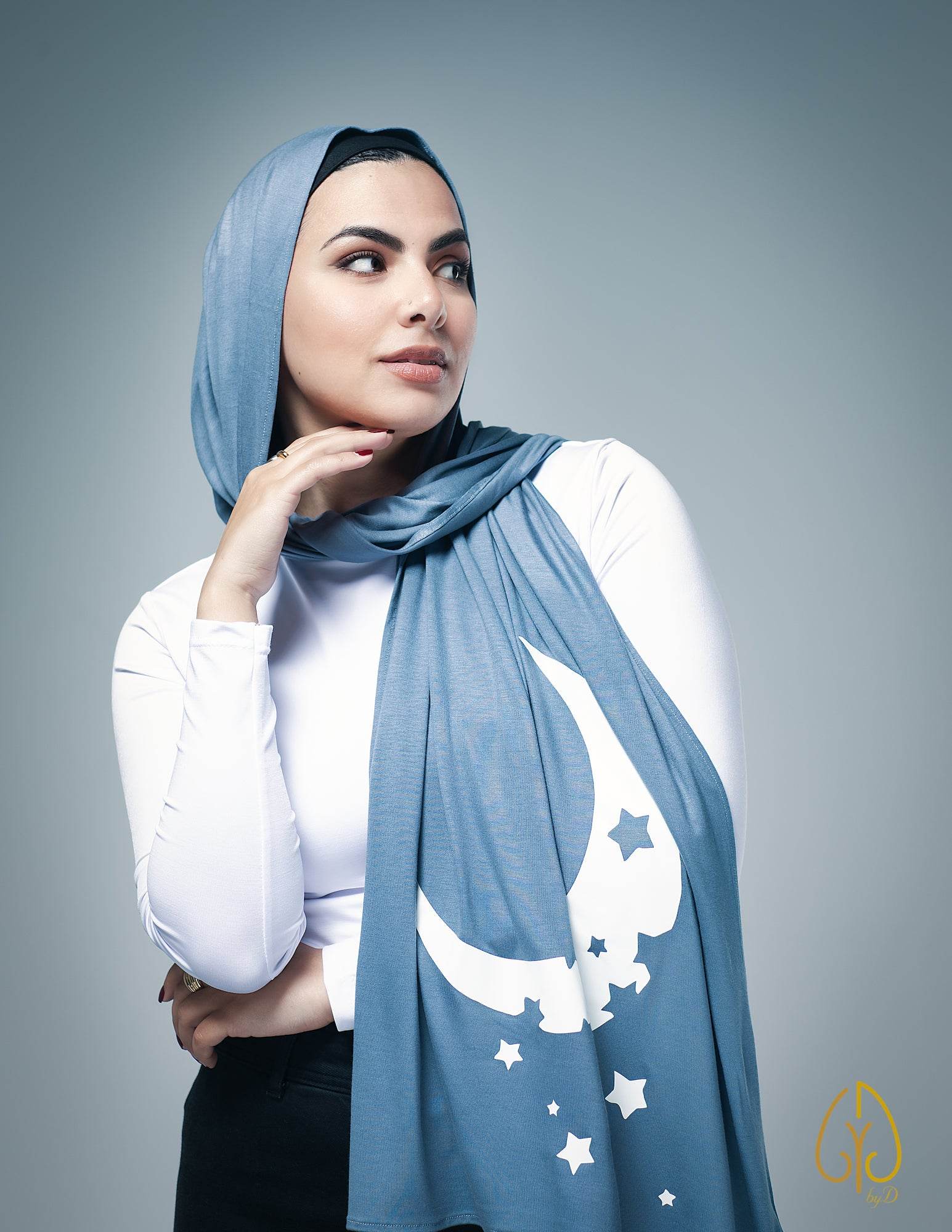 Crescent elegance - By.D Scarves