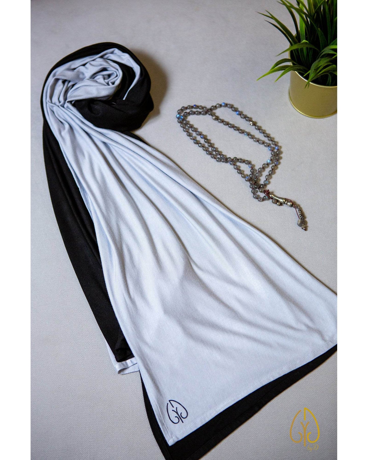 Light Grey / Midnight Black - By.D Scarves